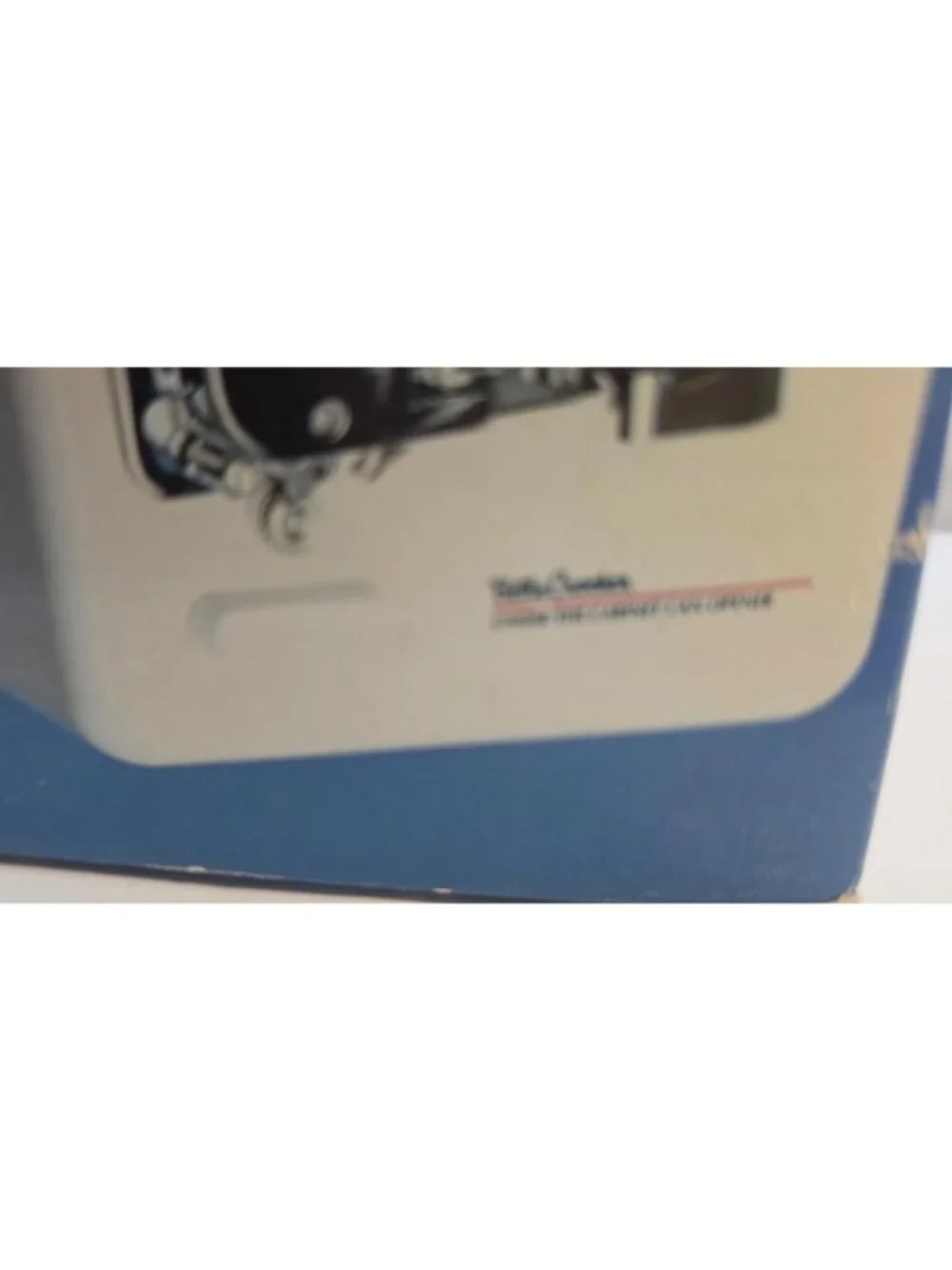 NEW IN BOX BETTY CROCKER UNDER THE CABINET CAN OPENER BC 1108 SPACEMAKER VINTAGE